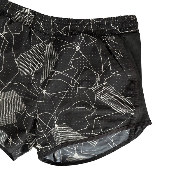 Under Armour Running Shorts Womens S Small Black White HeatGear Liner Loose Fit - Picture 5 of 7